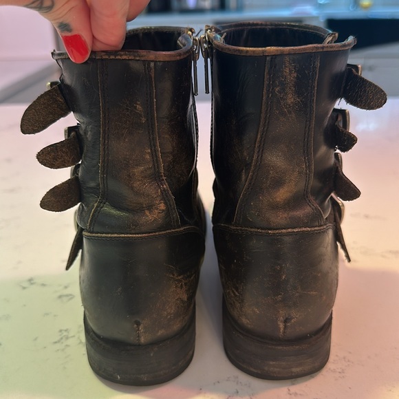 Frye Kelly Veronica distressed leather ankle moto boots black buckle 8.5 - Picture 9 of 10